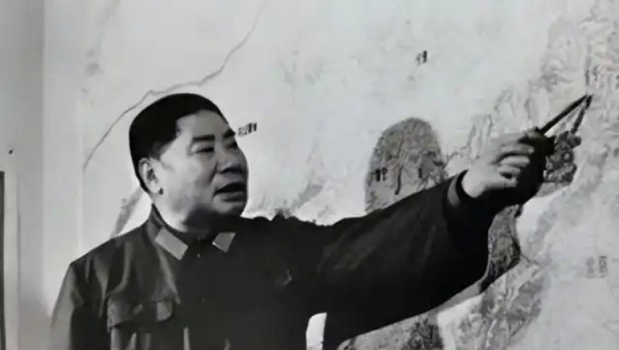 澳门正版免费大全挂牌,民警收下锦旗却给了对方一副手铐,作答解释落实的民间信仰_潮流版V12.60